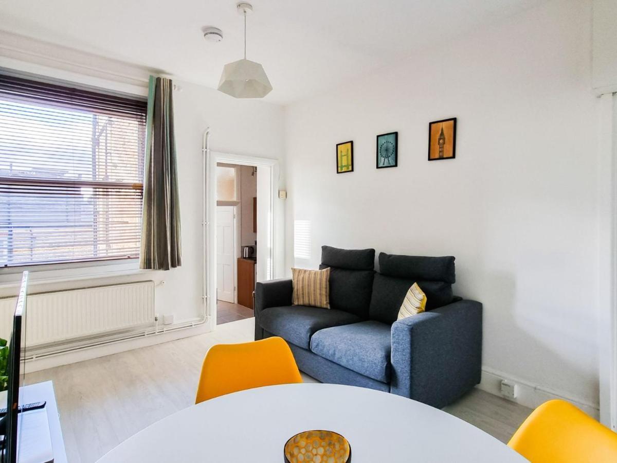 Appartement Pass The Keys Wimbledon Hideaway à Londres Extérieur photo